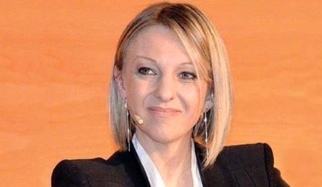 Intervista alla senatrice Donatella Conzatti – Di Nadia Clementi – «Politica, imprenditrice, moglie e madre: mi vedo così, mi presento così. Sono così»
