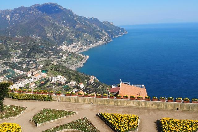 Weekend sulla costiera amalfitana/ 1 – Di Nadia Clementi – Prima parte: Amalfi, storica repubblica marinara; Ravello, la più amata dagli artisti; Positano, quasi un presepe; Capri, la Regina di roccia