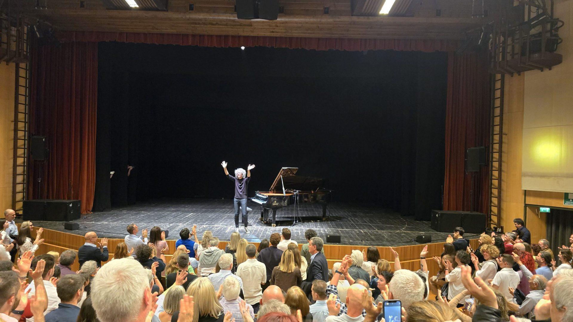 Il Ritorno Trionfale di Giovanni Allevi: La Musica Come Guarigione
