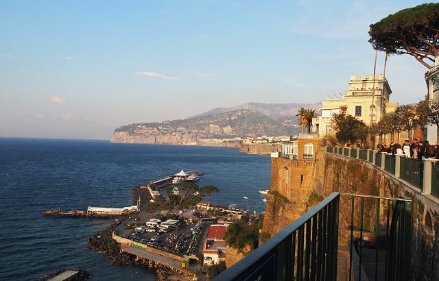 Weekend sulla costiera amalfitana/ 2 – Di Nadia Clementi – Seconda parte, Sorrento: posizione ideale per escursioni verso Capri, Ischia, Napoli, Pompei, Ercolano, il Vesuvio, Positano, Amalfi e Ravello