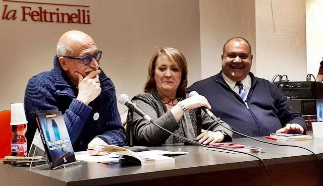 «Nella Terra del Niente. Storie di scomparse, storie di famiglie» – Di Nadia Clementi – Ne parliamo con l’avvocato Nicodemo Gentile, legale dell’Associazione Penelope