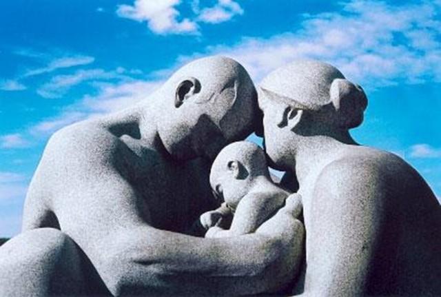 15 giorni di leucemia e 300 di calvario legale – Di Nadia Clementi – Ne parliamo con i genitori della piccola Sofia, dove per Sofia si intende il nome di una bimba qualsiasi, ma anche bisogno di saggezza, sapienza, conoscenza