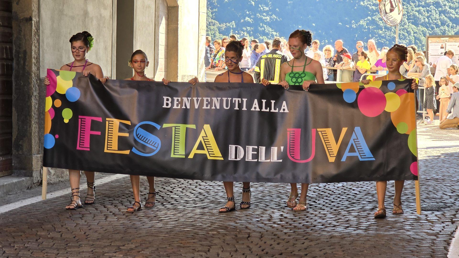 La sfilata dei carri: il cuore della festa.